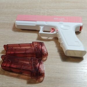 Toy water gun